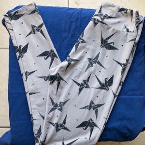 4 for $20! Tween Girls Size Lularoe Leggings